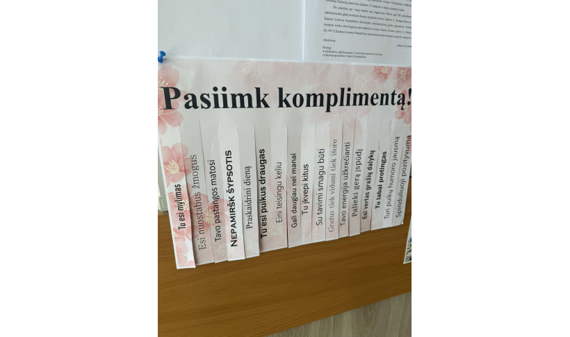 Kalvarijos savivaldybėje vyksta savanoriška akcija „Pasiimk komplimentą“