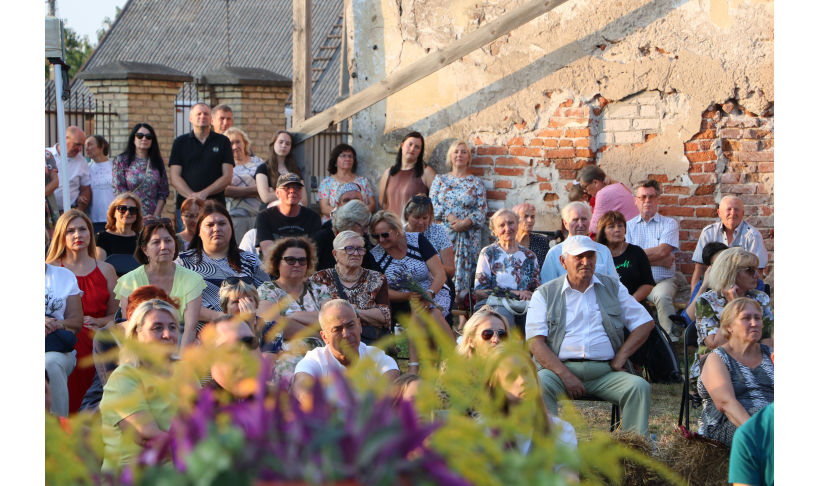 Šventinis koncertas Kalvarijos sinagogų komplekso kieme
