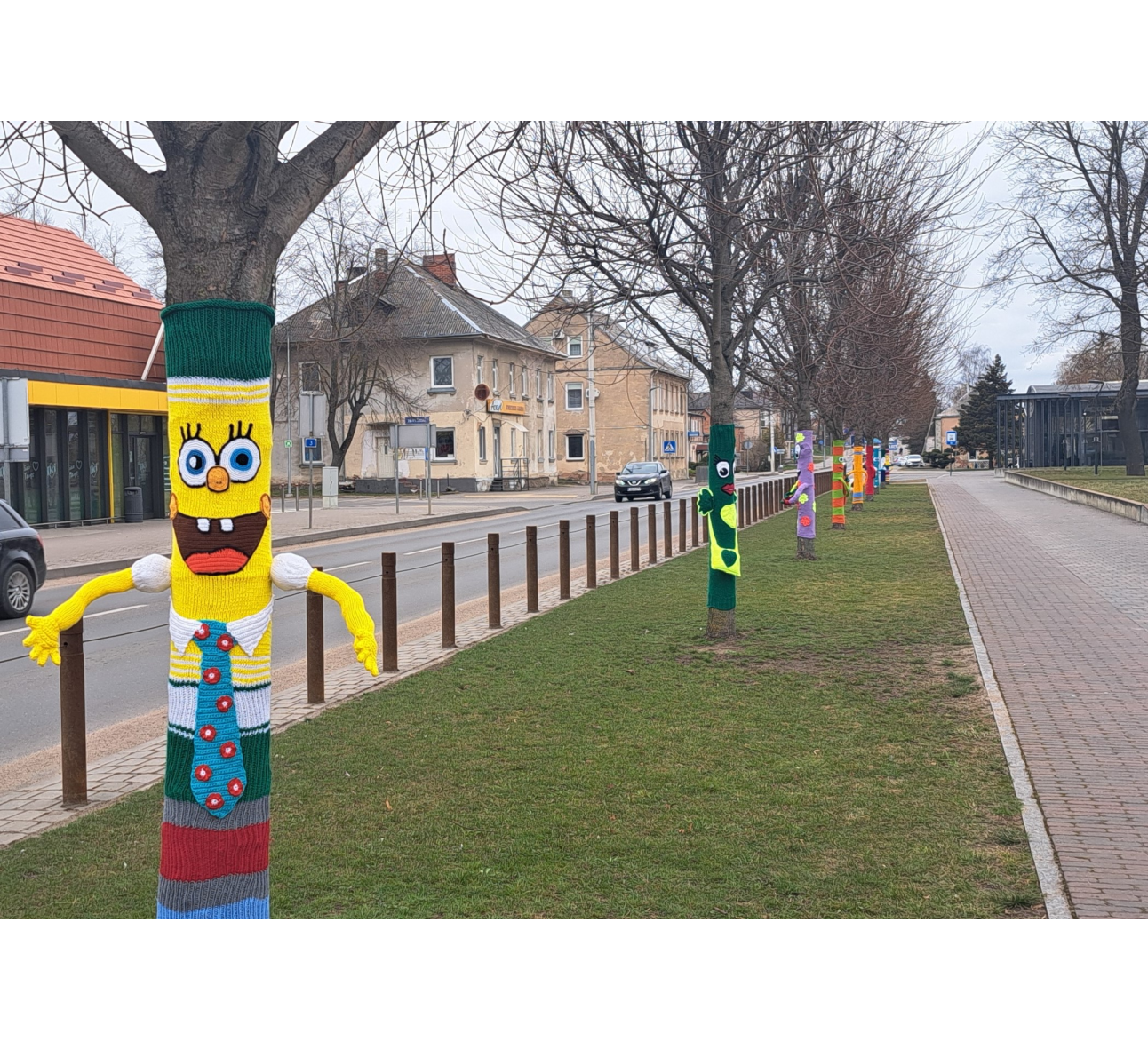 Pagrindinė Kalvarijos gatvė pasipuošė ryškiomis spalvomis